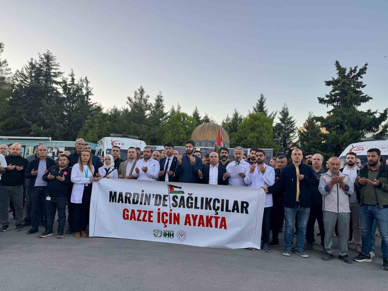 Mardin’de sağlıkçılar Gazze için ayakta