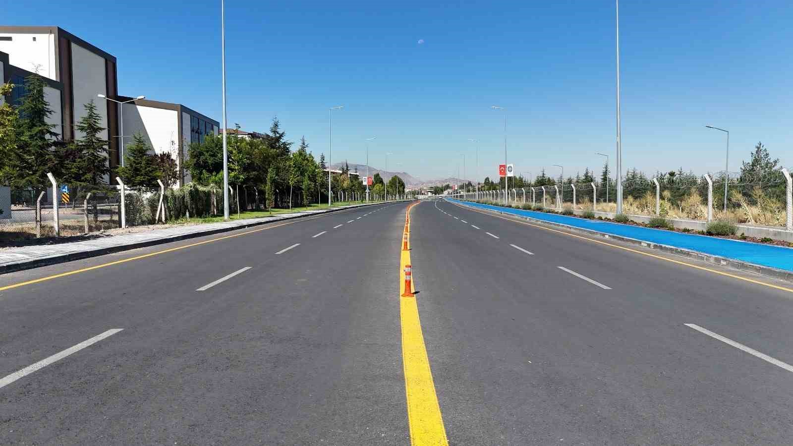 Kayseri’nin trafik yükünü hafifletecek olan Albayrak Caddesi açılıyor