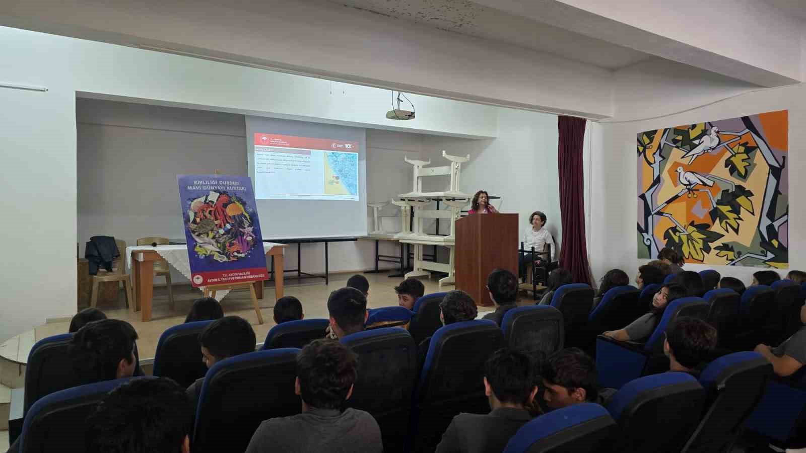 Didim’de öğrencilere su ürünleri ve deniz temizliği anlatıldı