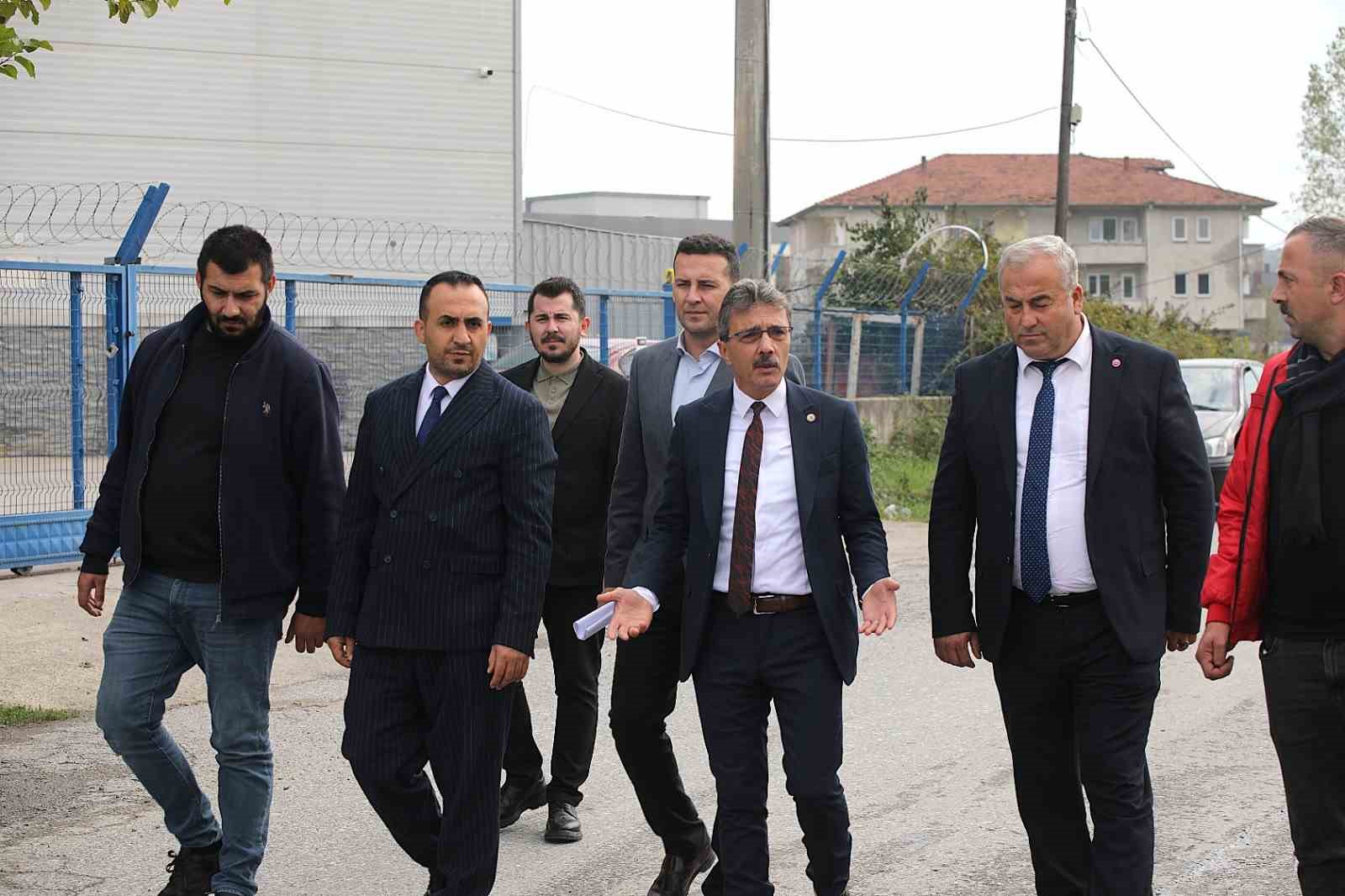 Erenler’e yıl sonuna kadar 30 bin ton asfalt atılacak