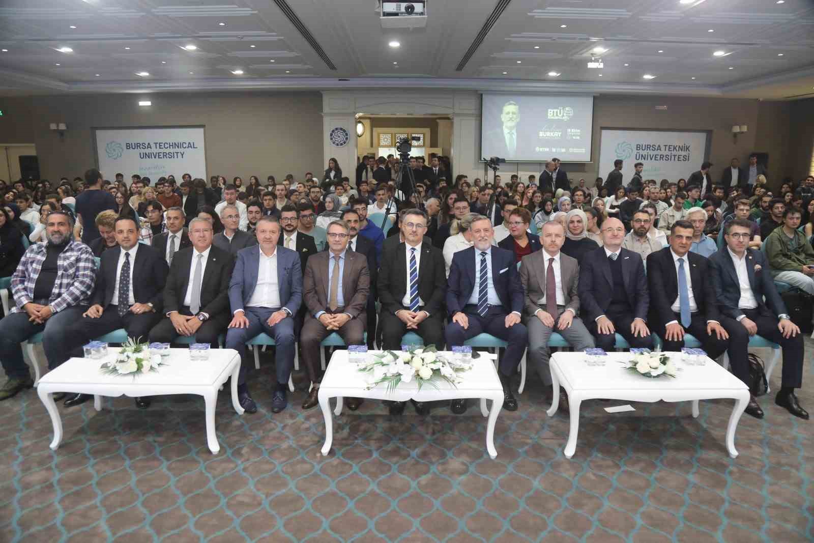 BTÜ Konuşmaları’nın konuğu İbrahim Burkay: Türkiye’nin İkinci Yüzyılı’nı gençler inşa edecek
