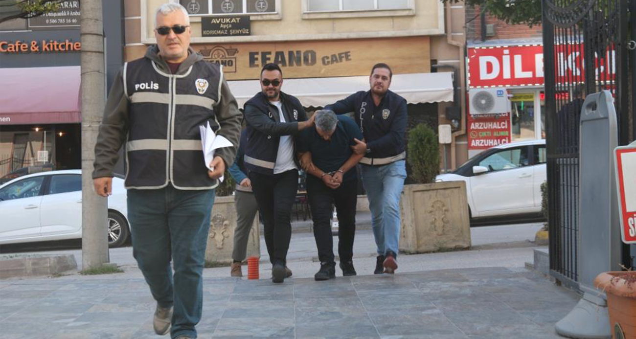 Markette çocuğunu tekmeleyen baba: 