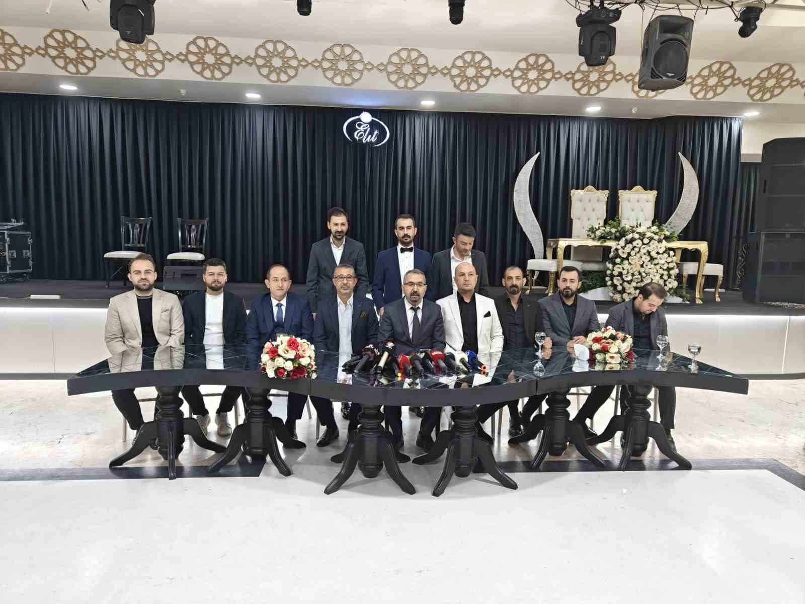 Refik Karakuzay, Kayseri Sarraflar ve Kuyumcular Derneği başkan adaylığını duyurdu