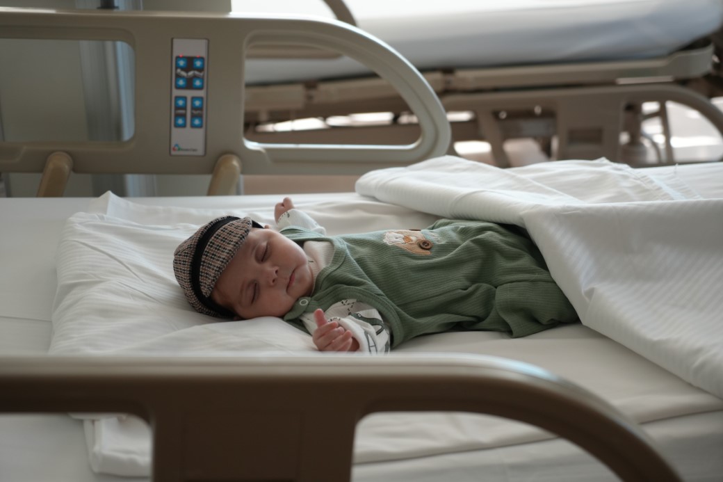 10 aylık Mahmoud’un Filistin’den Antalya’ya zorlu karaciğer nakil yolculuğunda mutlu son