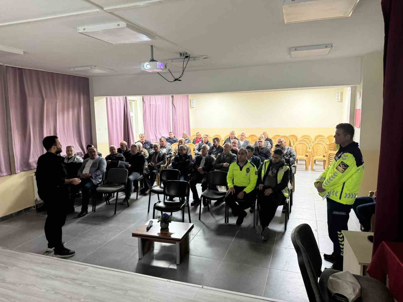 Mudurnu’da taşımalı eğitim şoförlerine güvenlik eğitimi