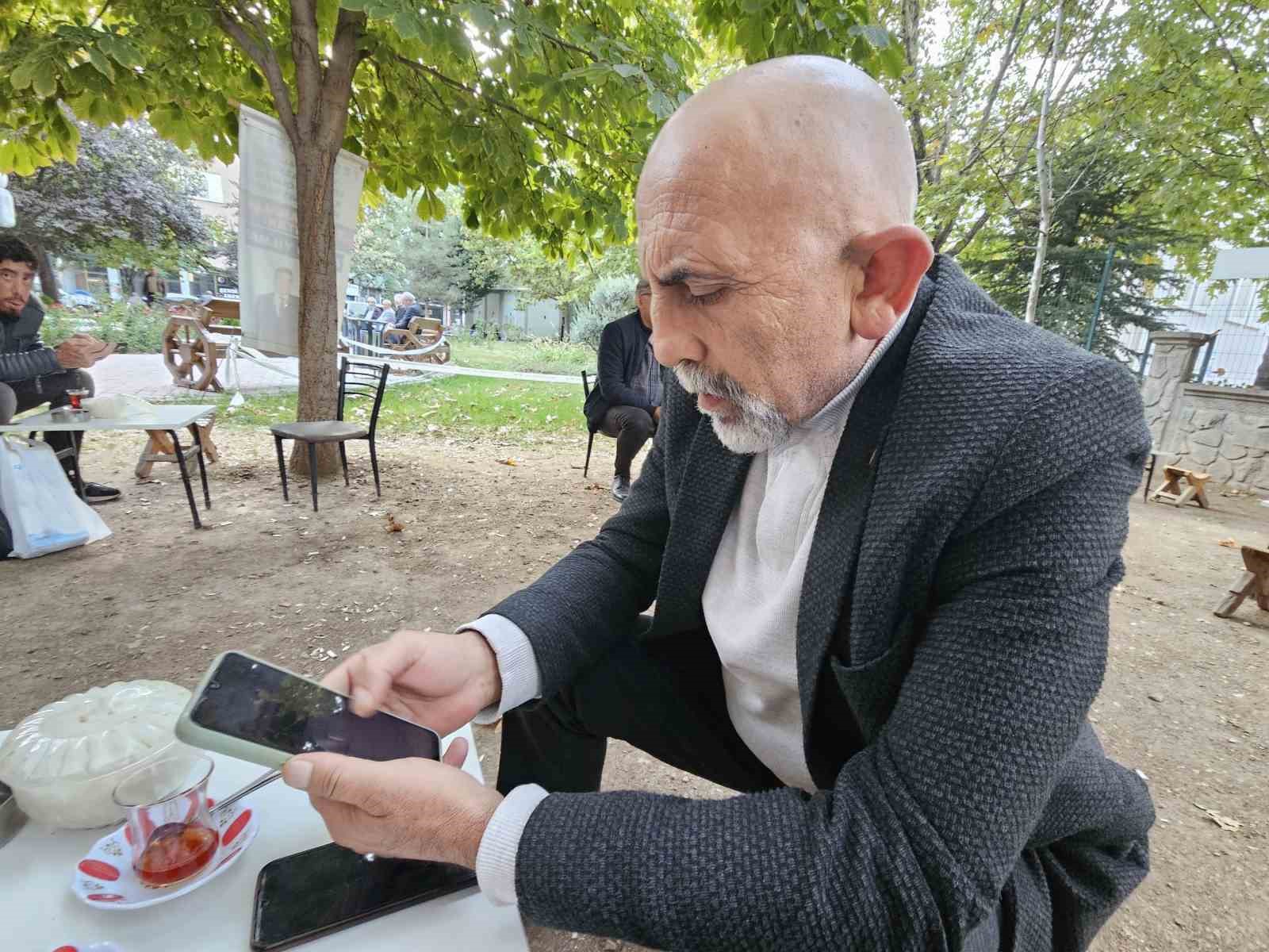 Elazığ’da ev sahibi olmak isterken dolandıcıların tuzağına düştü, arkadaşlarının sayesinde kurtuldu