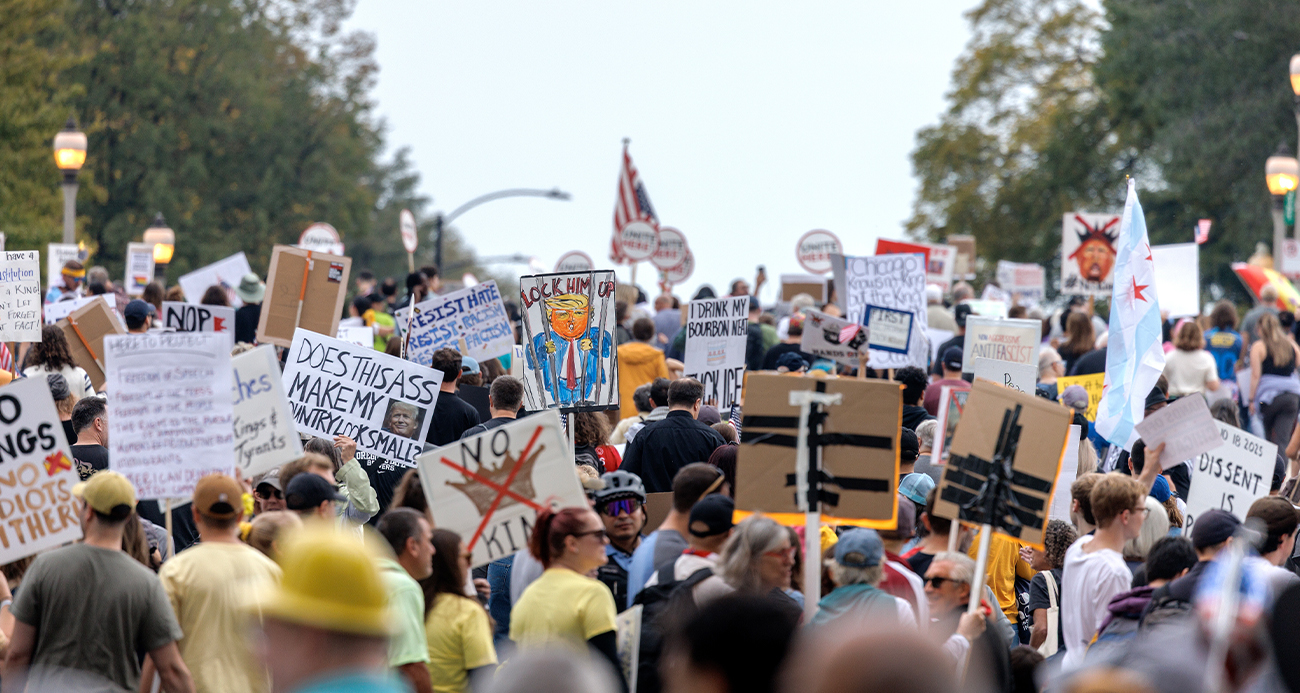 New York'ta on binlerce kişi 