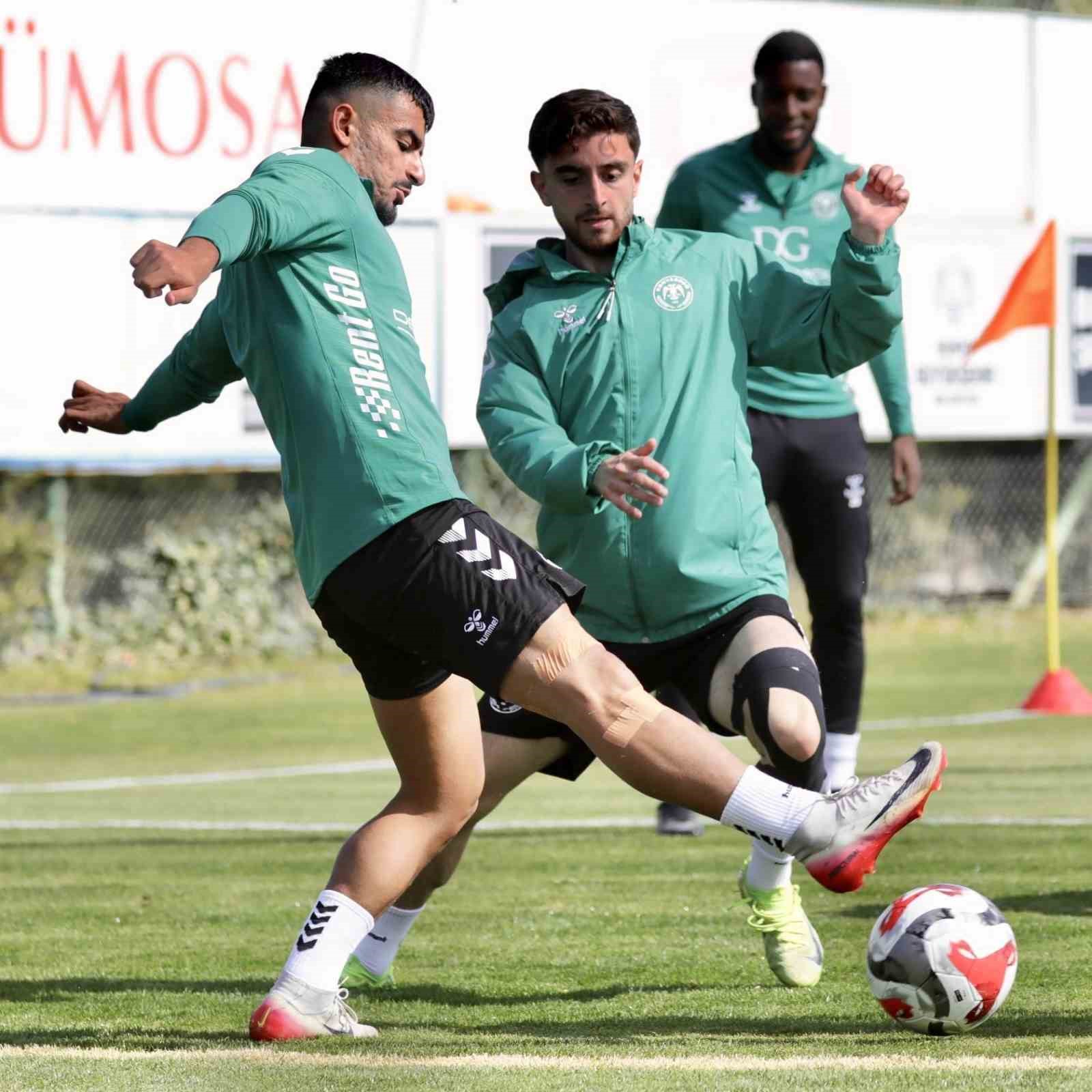 Konyaspor, Beşiktaş maçı hazırlıklarına başladı