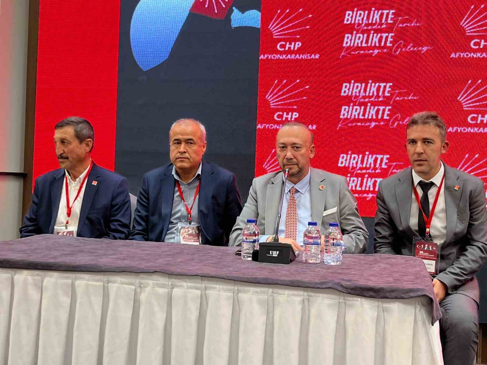 CHP kongresinin basına kapatılması kararına tepki