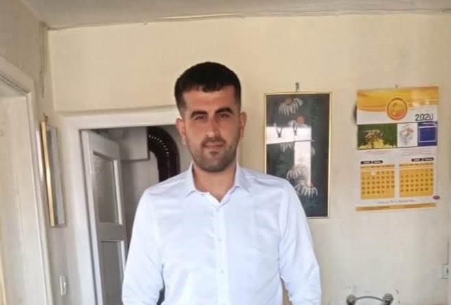 Mersin’de otomobil bariyerlere çarptı: 1 ölü, 2 yaralı