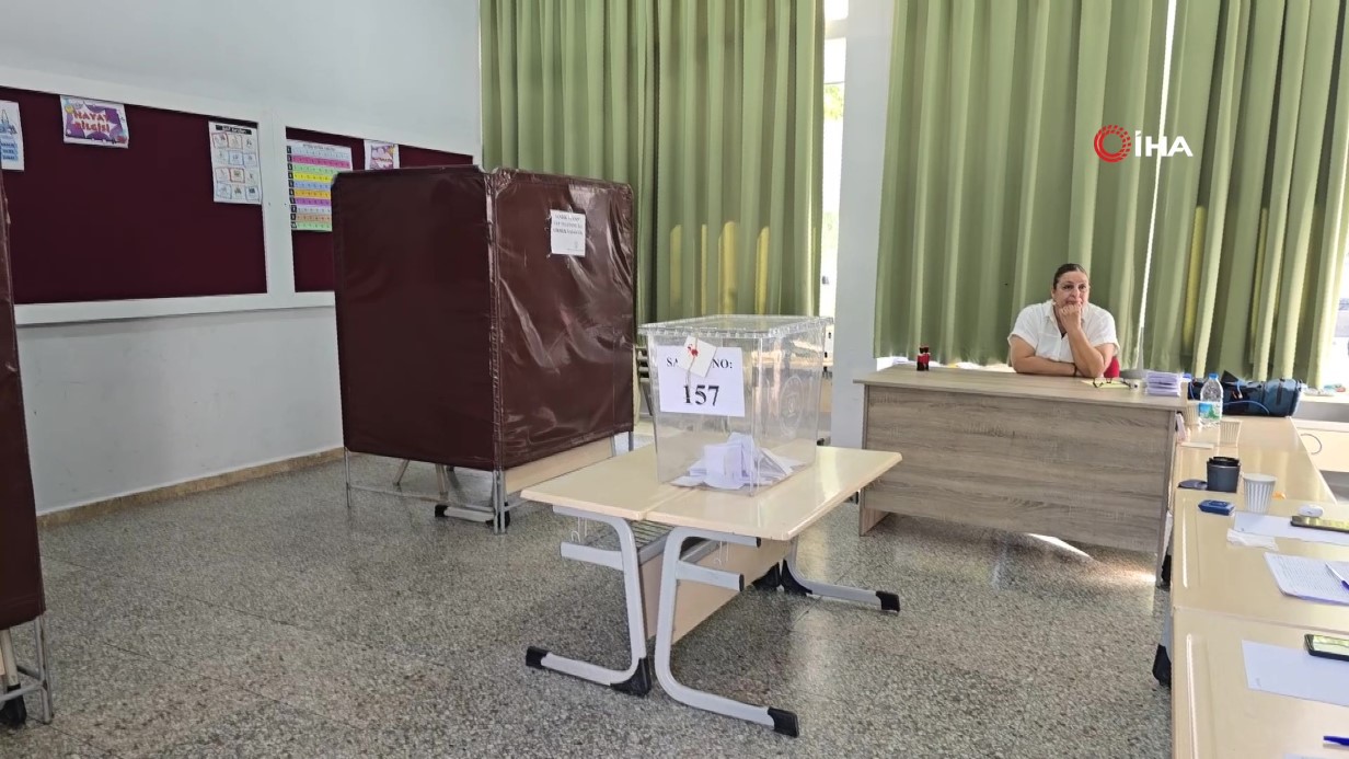 KKTC'de halk cumhurbaşkanlığı seçimi için sandık başında