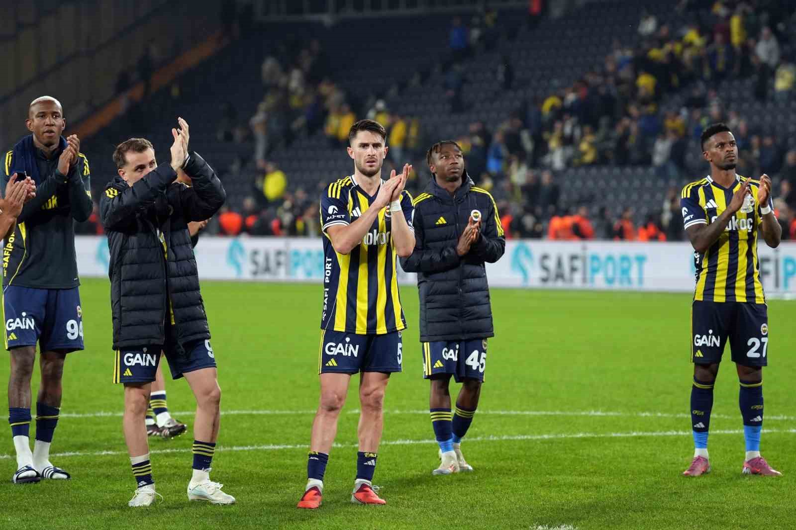 Fenerbahçe, yine evinde kazandı
