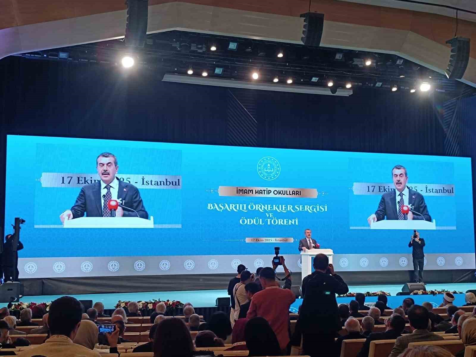 Gediz Kız Anadolu İmam Hatip Lisesi’nin 