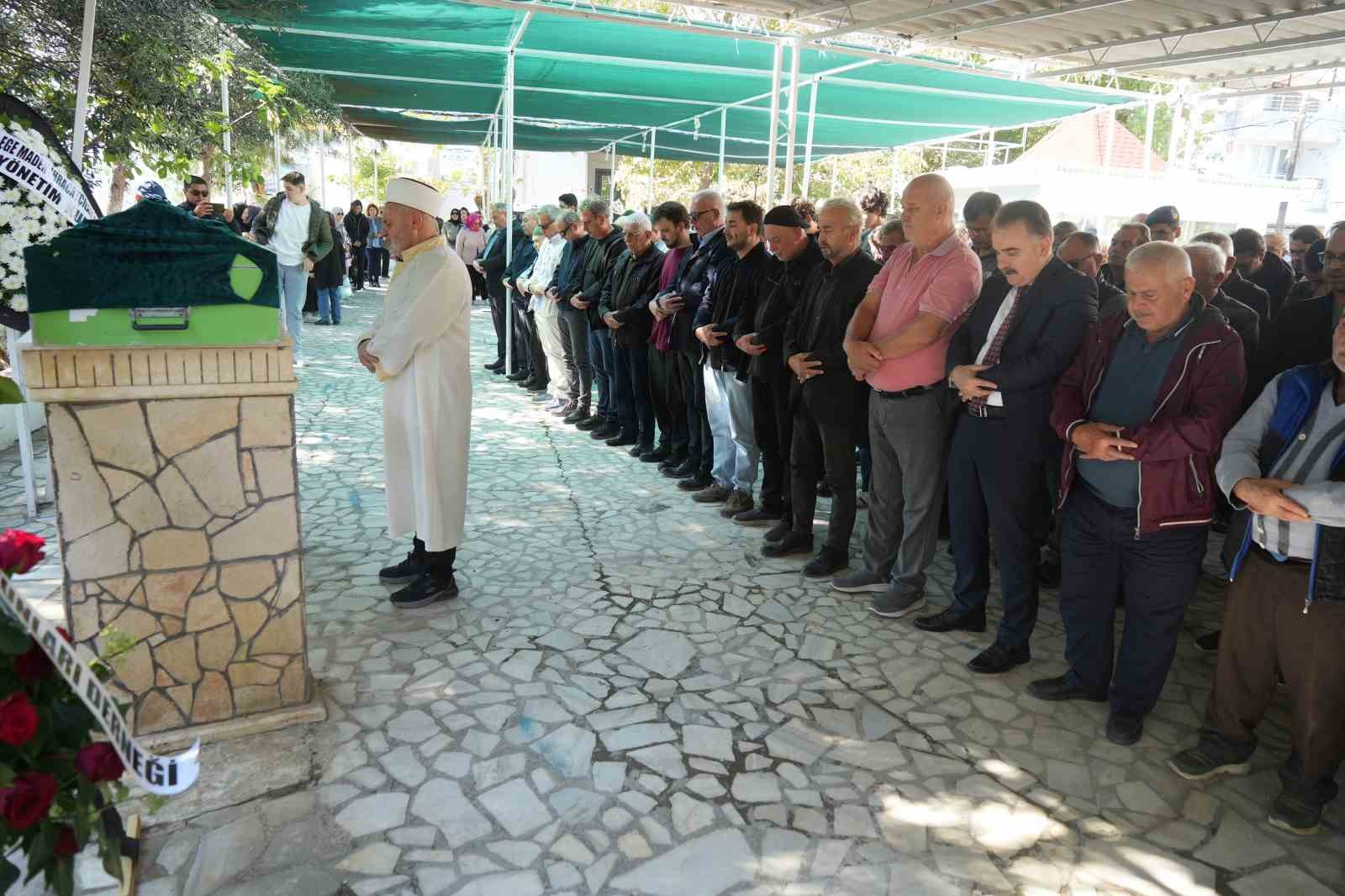 Edremit’te cani saldırganın vurduğu genç mühendis son yolculuğuna uğurlandı