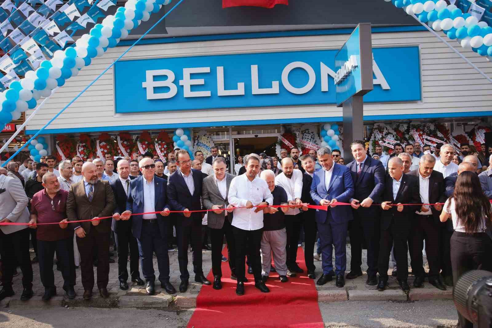 Mobilya sektörünün lideri Bellona, yeni mağazasını Payas’da açtı