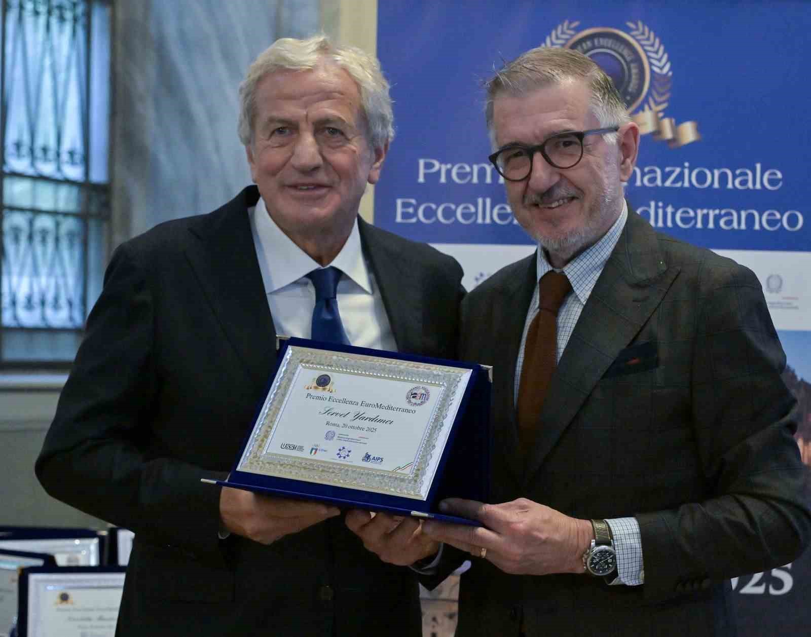 Kenan Yıldız, Servet Yardımcı ve Jose Mourinho’ya İtalya’dan ödül