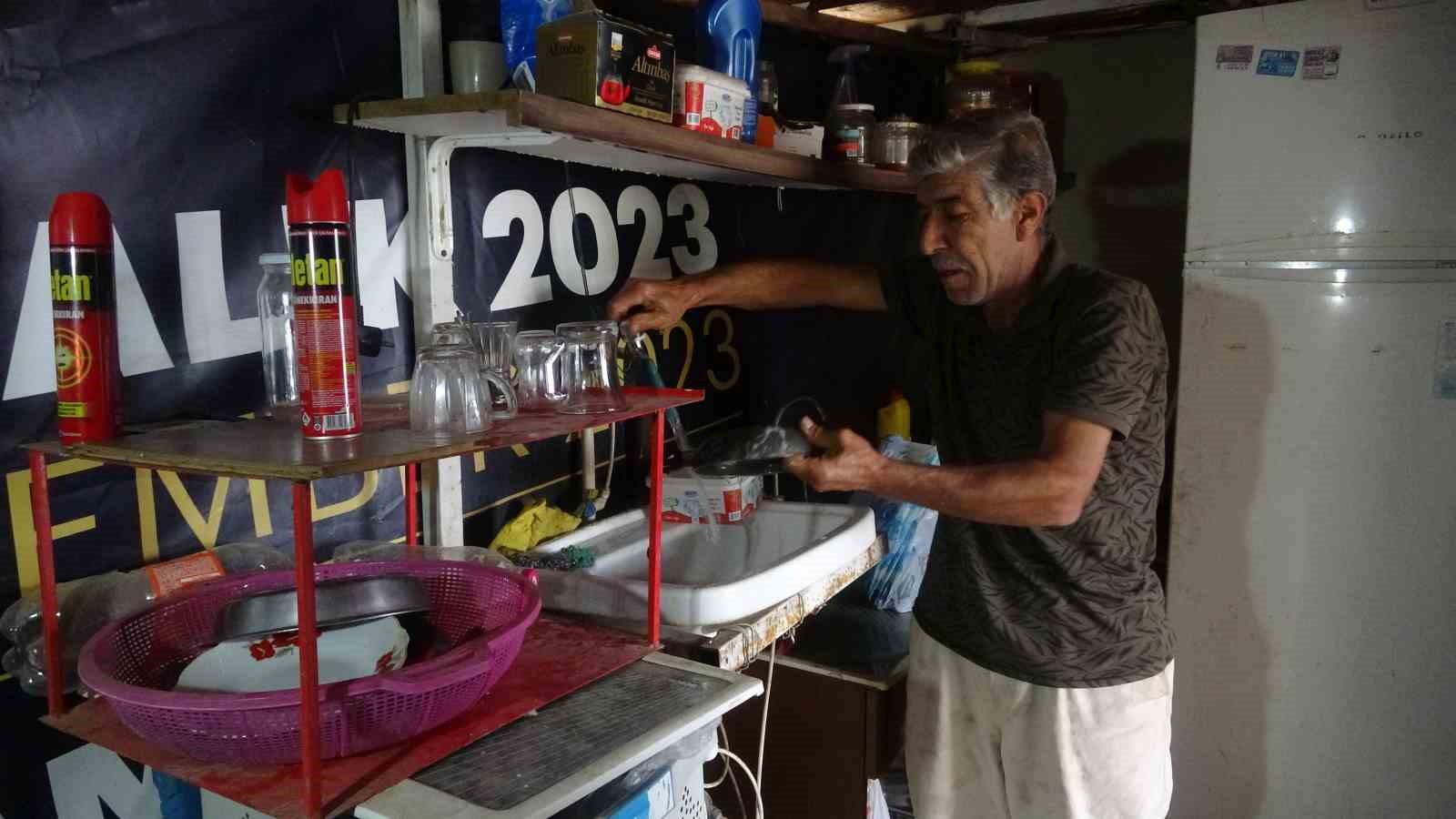 İyiliği hayatını altüst etti, hem yarım milyon lira borçlandı hem de evden kovuldu