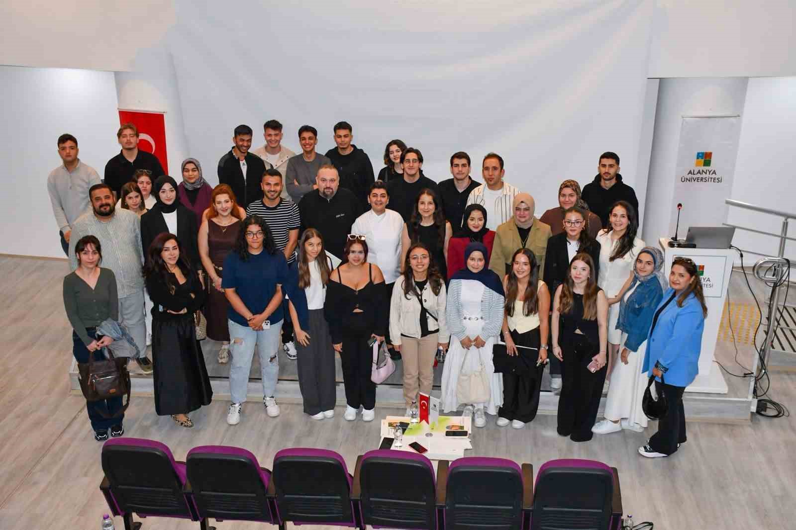 Gastronomi öğrencileri, Dünya Aşçılar Günü’nde deneyimlerini paylaştı