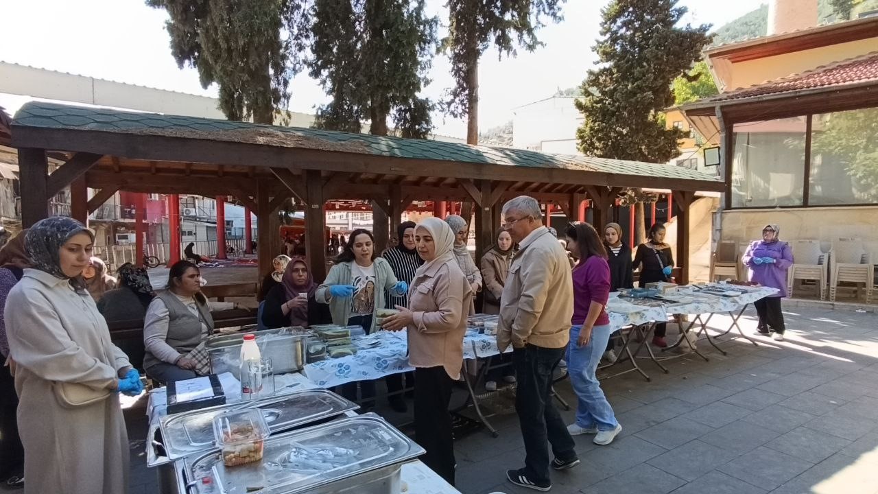 Saimbeyli’de kadınlar Gazze için tek yürek oldu