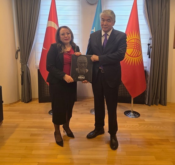 SATKOF Başkanı Bay’dan Sultan Raev’e ziyaret