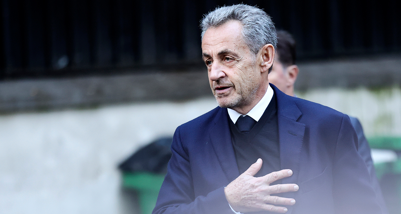 Fransa tarihinde bir ilk: Eski Cumhurbaşkanı Sarkozy hapse girdi