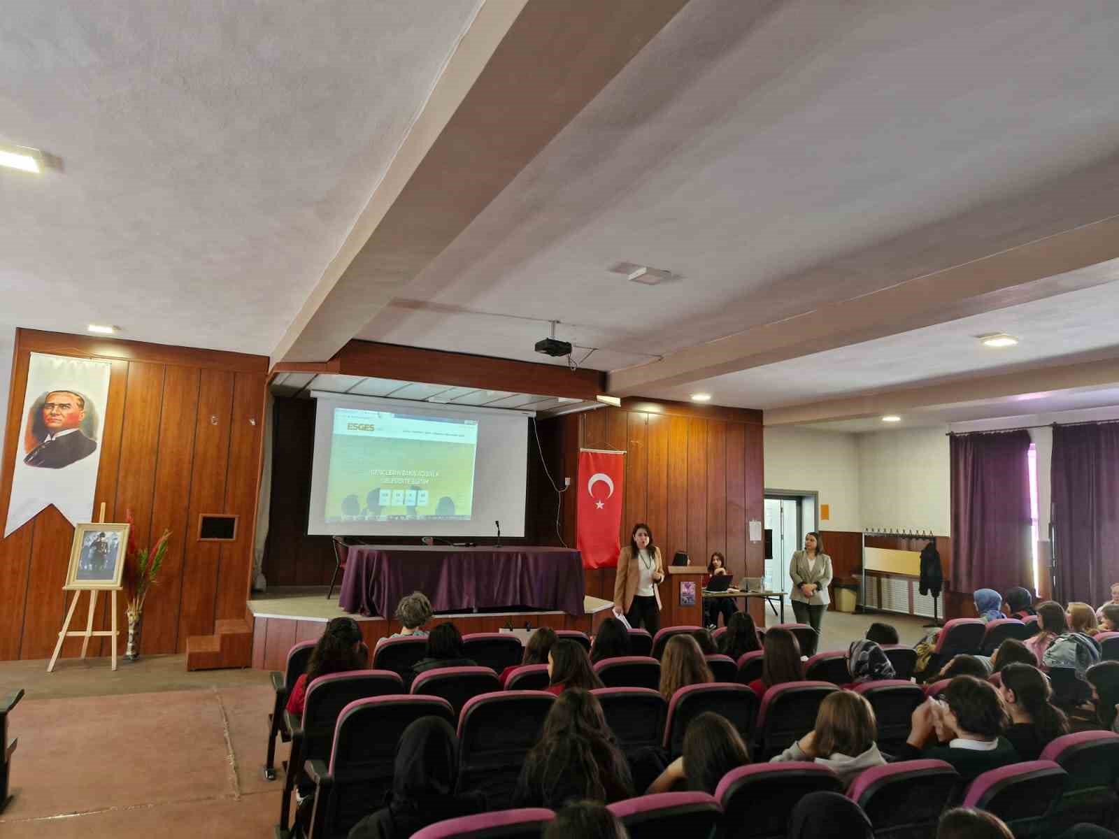 ESGES ’Bilimsel Araştırma Okuryazarlığı ve Akademik Yazma’ eğitimleri başladı