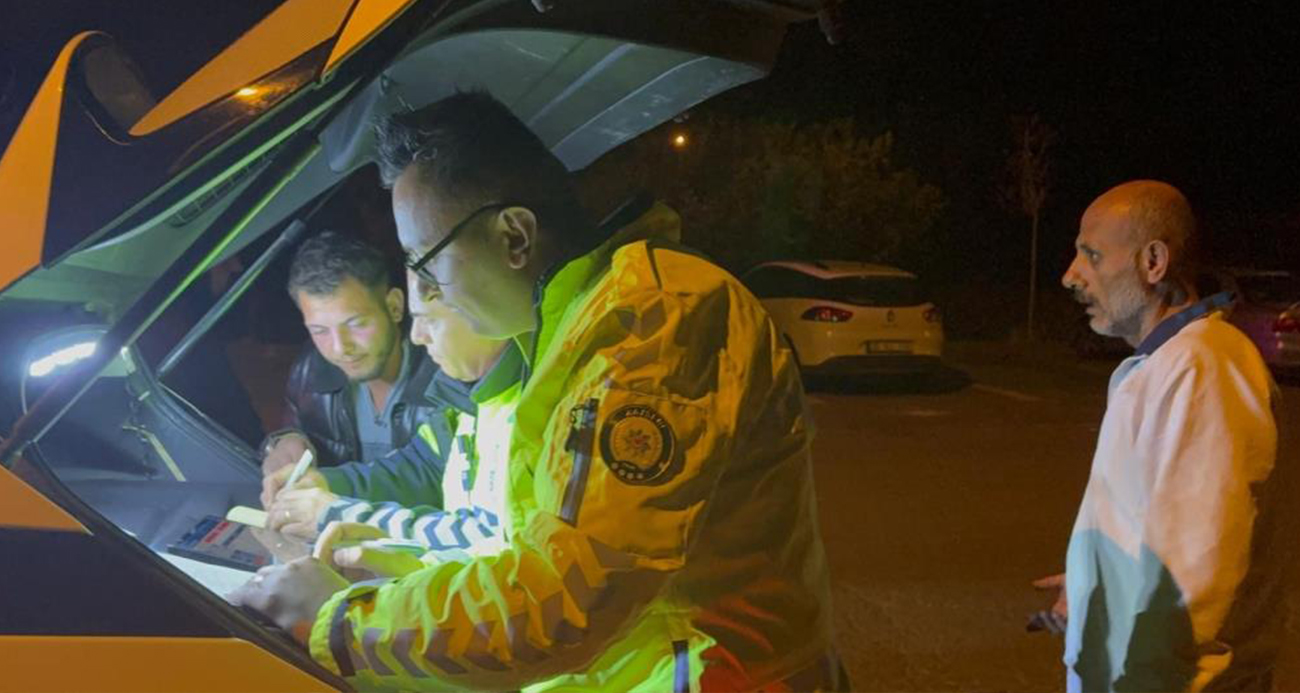 Gazeteciye tepki gösteren alkollü sürücüye baba azarı