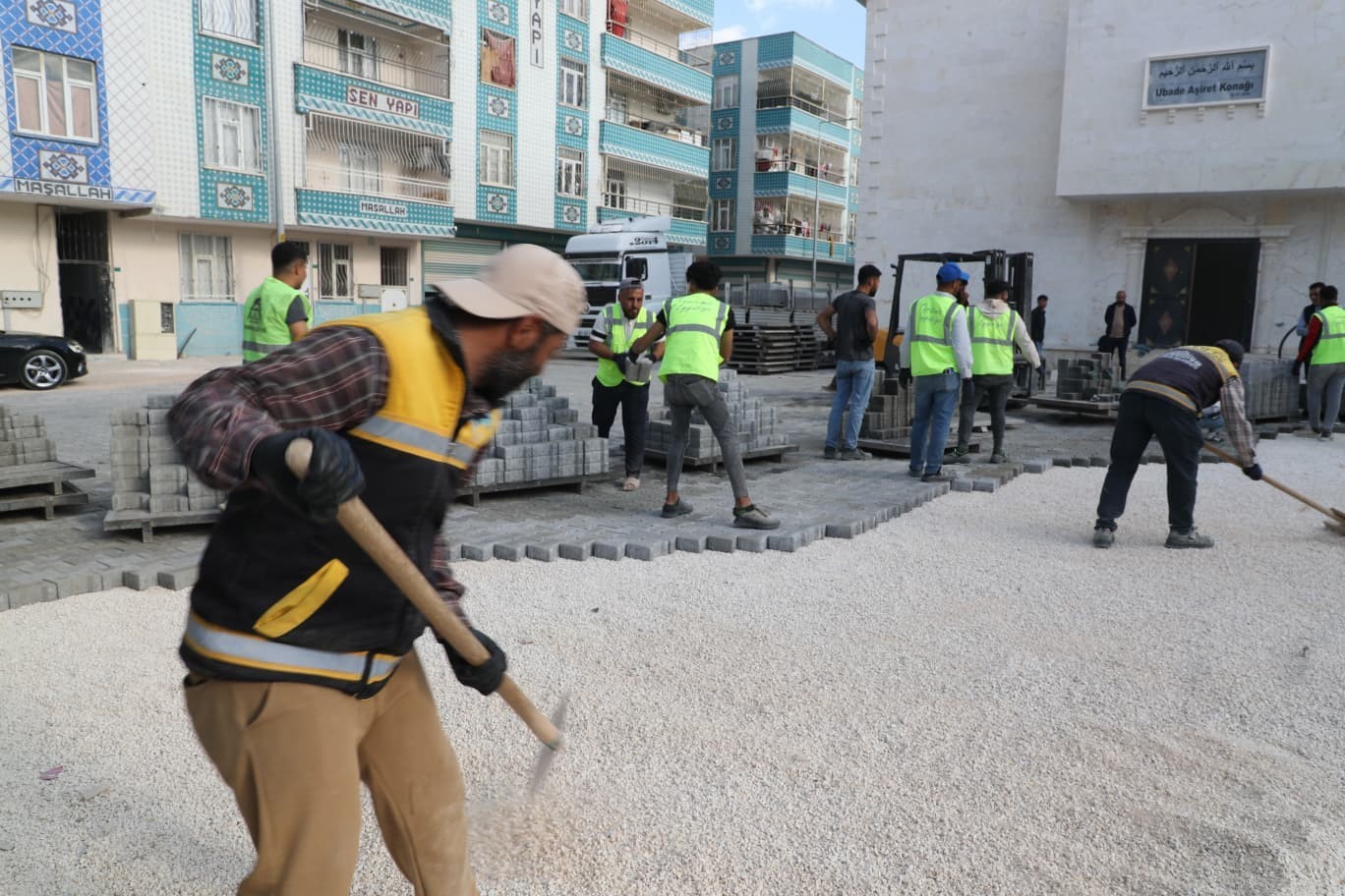 Mehmet Kuş Eyyübiye’deki yol çalışmalarını yerinde inceledi
