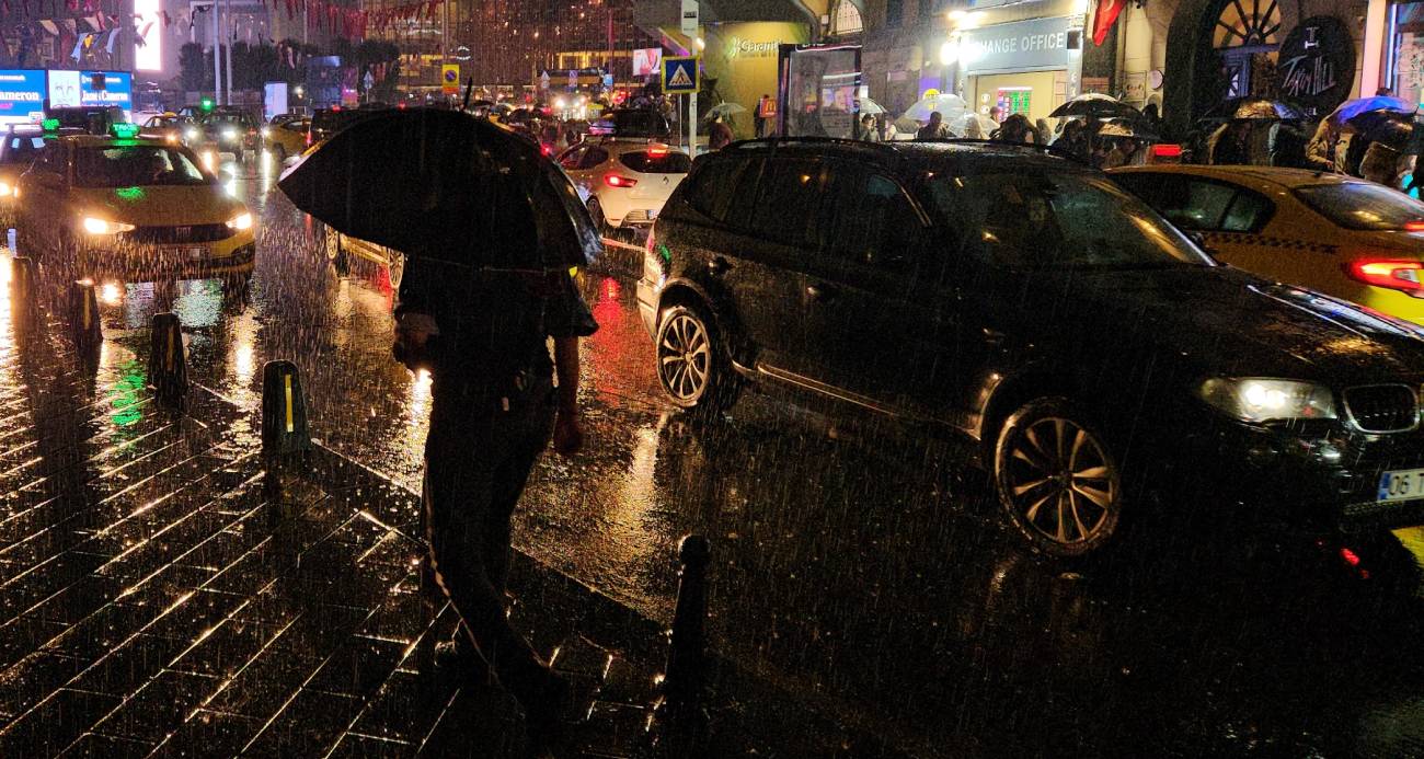 İstanbul Valiliği’nden sarı kodlu yağış, sel ve su baskını uyarısı