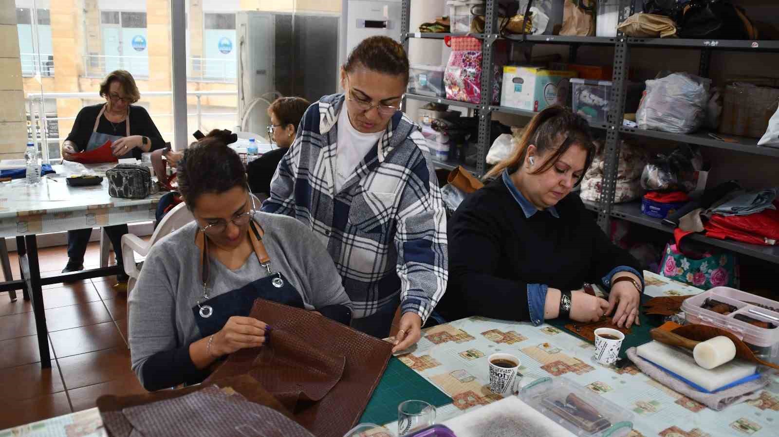 Söke Belediyesi’nin yetişkin kursları yeni döneme başladı