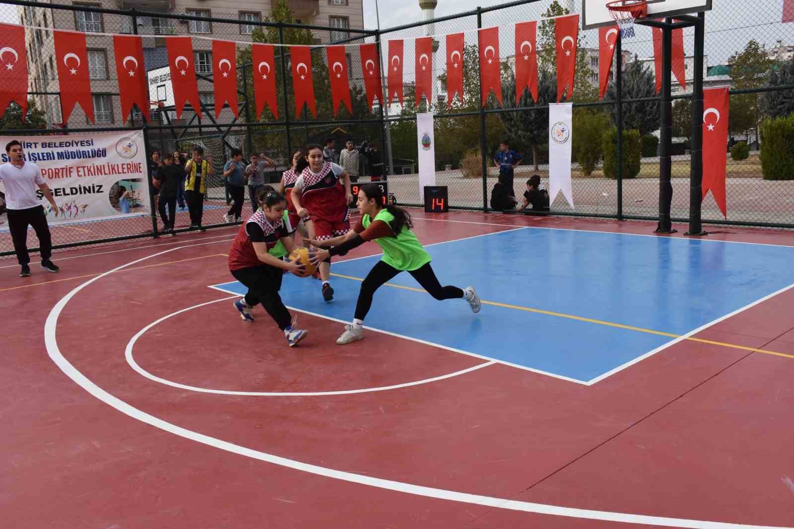 Siirt’te 3X3 Sokak Basketbol Turnuvası başladı