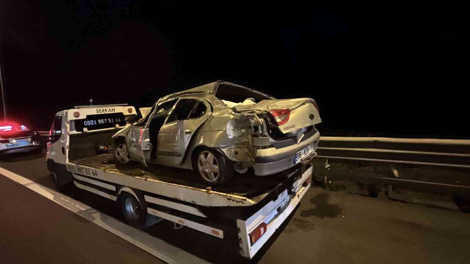 TEM Otoyolu’nda feci kaza: 1’i ağır 3 yaralı