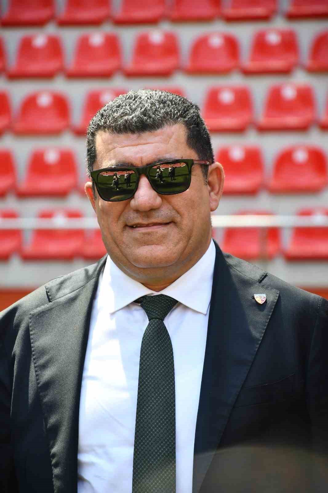 Nurettin Açıkalın: 