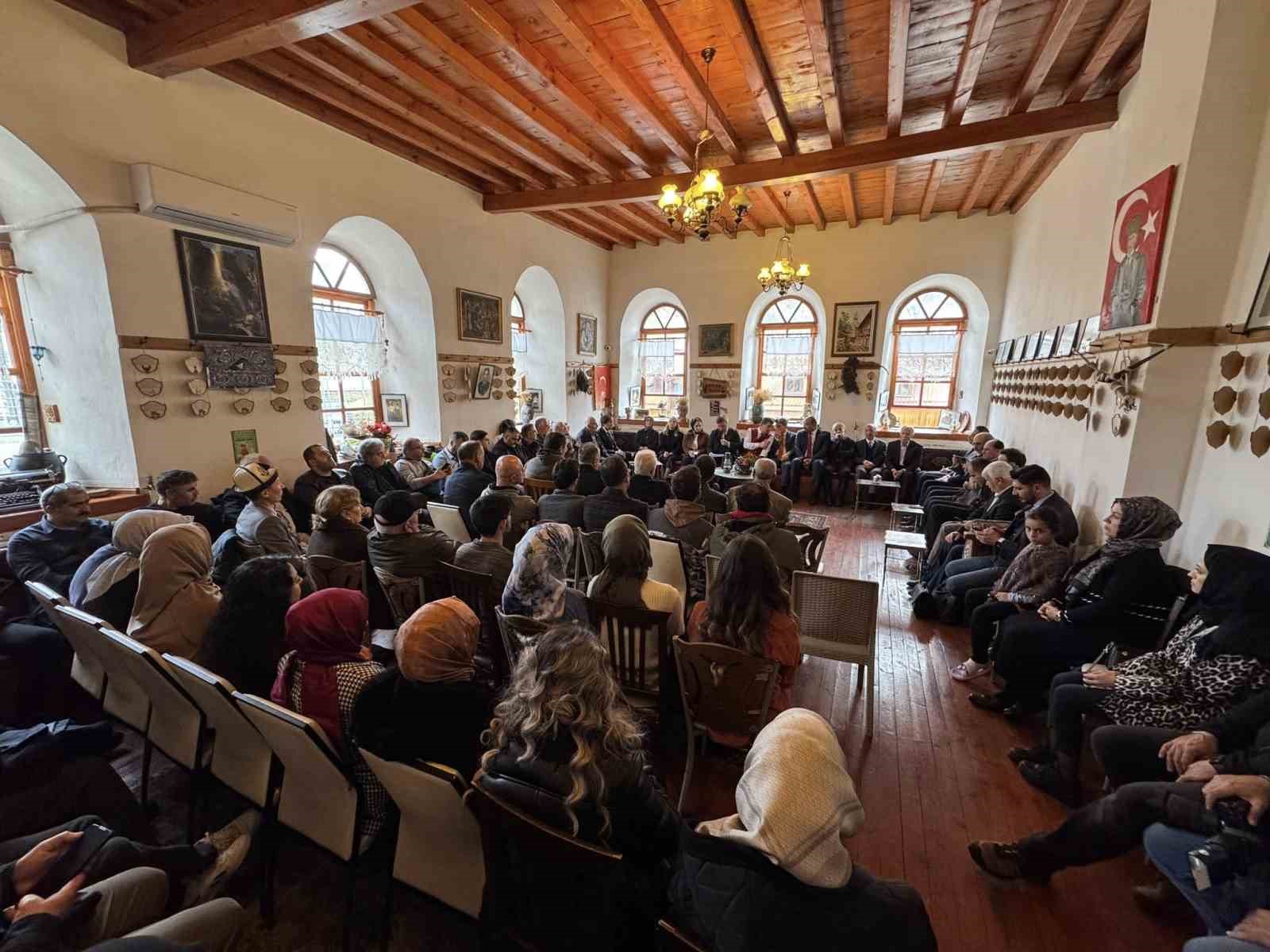 Kemaliye’de felsefe okulu açıldı