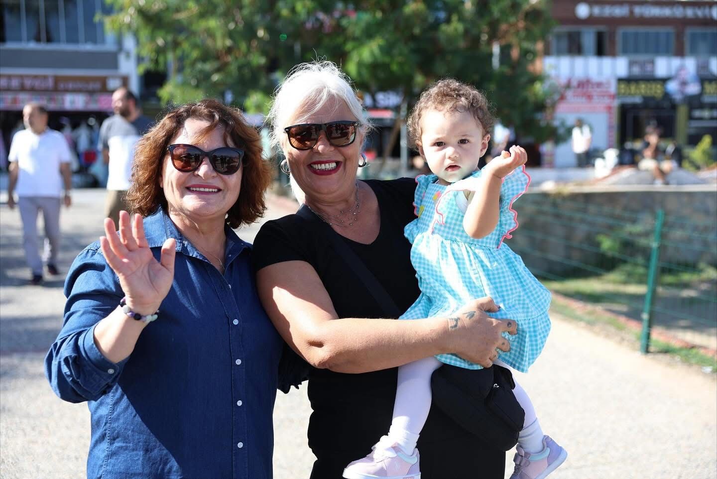 Başkan Gençay, Altınkum’da vatandaşlarla buluştu