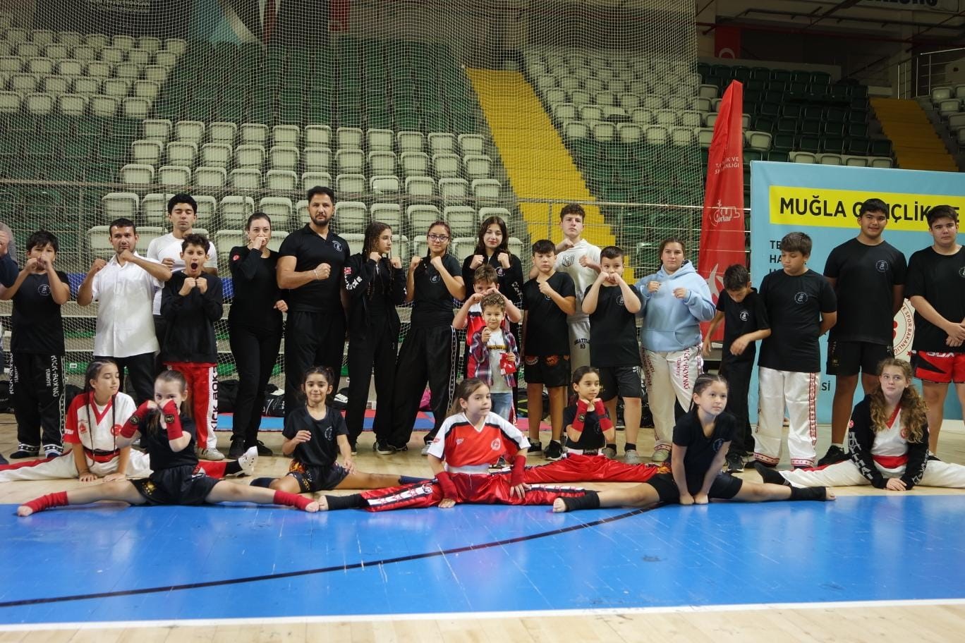 Marmaris’e 11 birincilik madalyası birden geldi