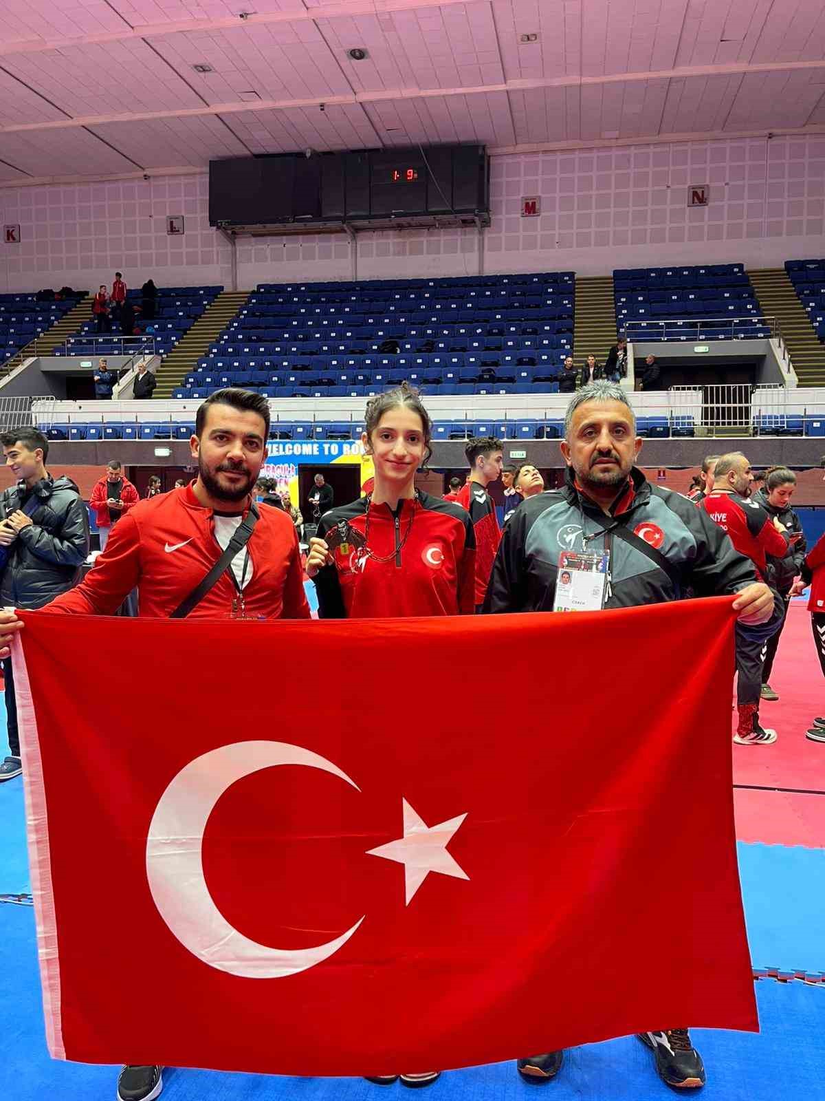 Romanya’dan Malatya’ya şampiyonluk geldi