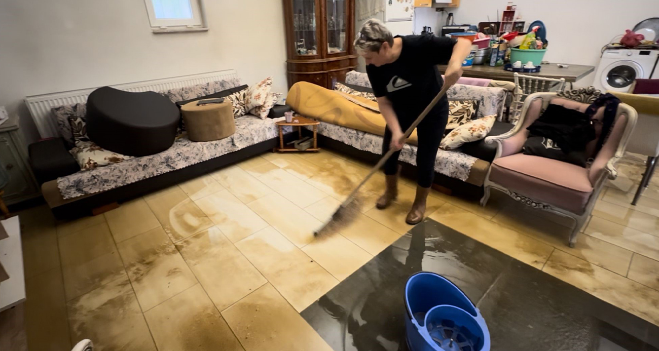 Eşyalar kullanılamaz hale geldi!