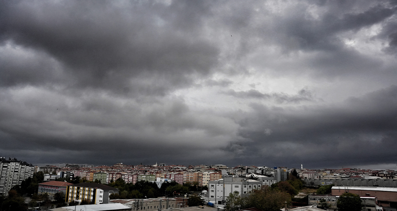 İstanbul’da sağanak yağış başladı