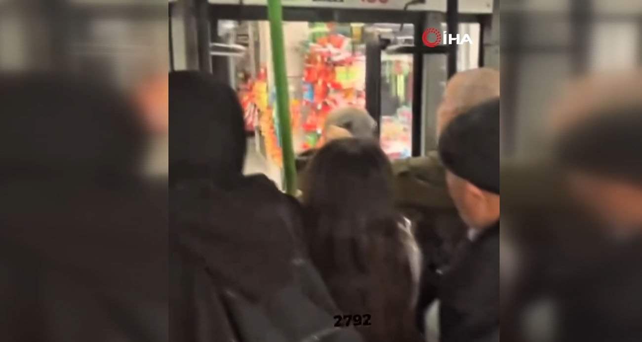 Pendik’te özel halk otobüsünde bastonlu kavga: 1 kişi yaralandı