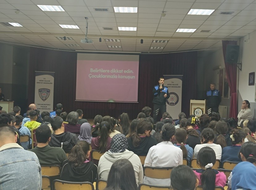 Niğde’de öğrencilere akran zorbalığı ve trafik semineri
