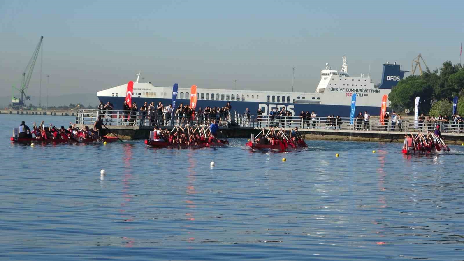 ’Pendik Cumhuriyet Kupası Dragon Bot Yarışları’nda öğrenciler birincilik için kürek çekti
