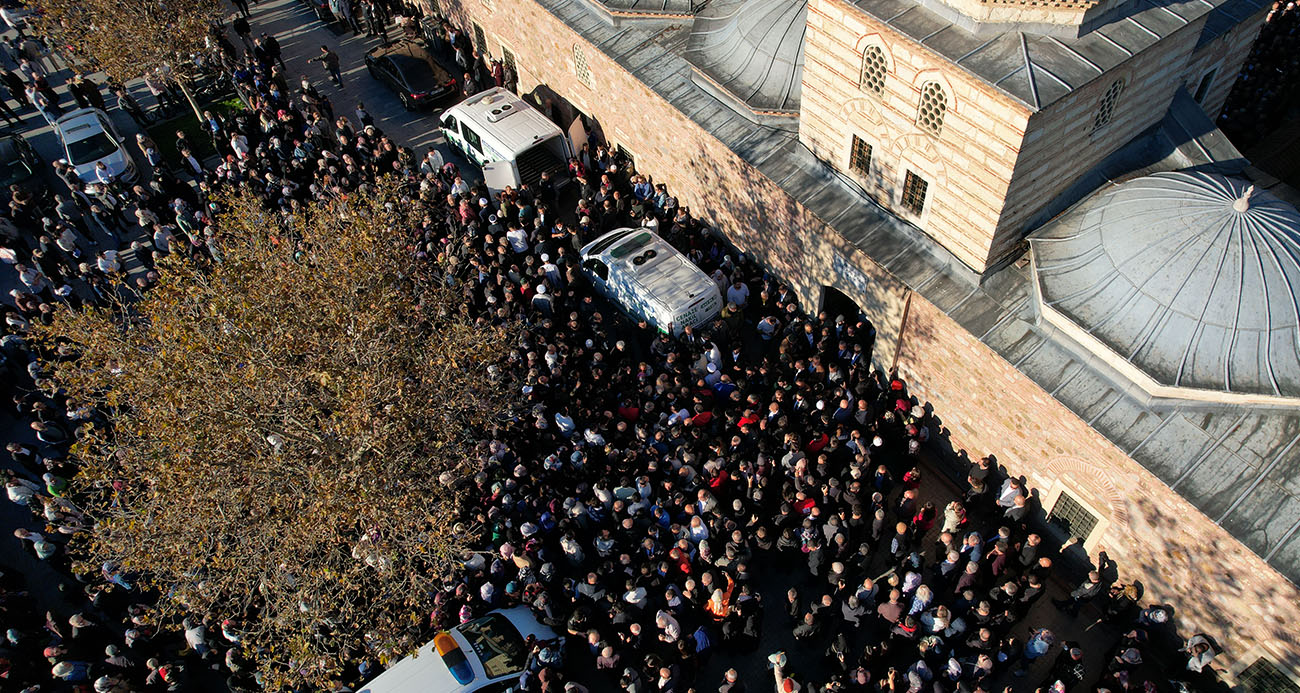 Enkazda kalan 4 kişilik Bilir ailesi, son yolcuklarına uğurlandı