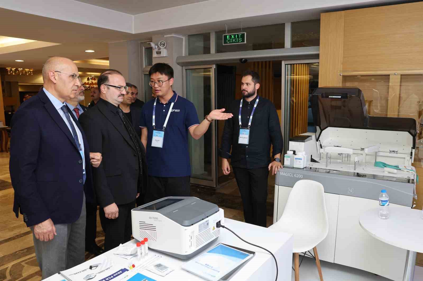 TBD Uluslararası Laboratuvar Tıbbı Zirvesi Erzurum 2025 Atatürk Üniversitesinde başladı