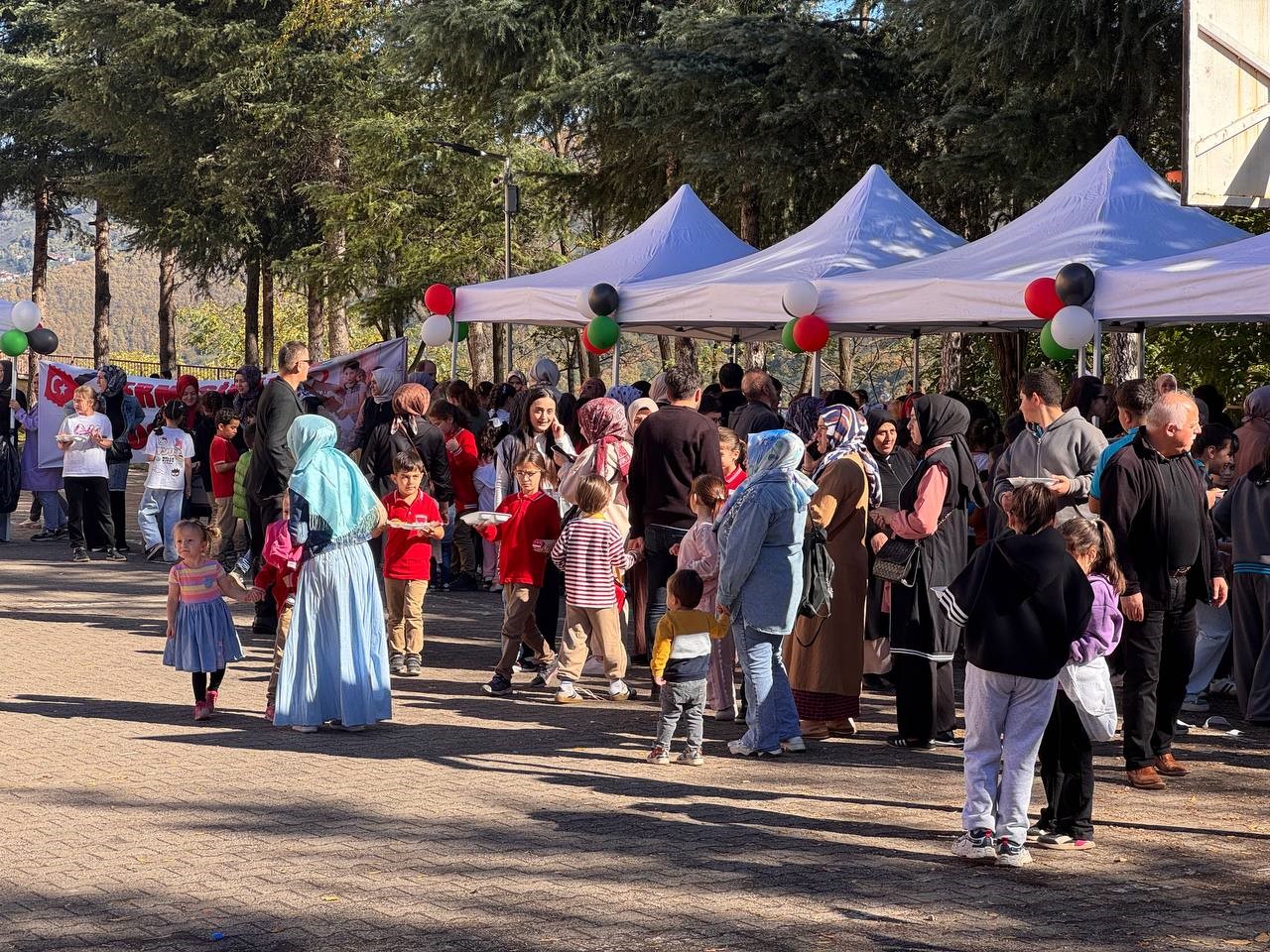 Aybastı’da kardeş okullardan, Gazze için yardım etkinliği