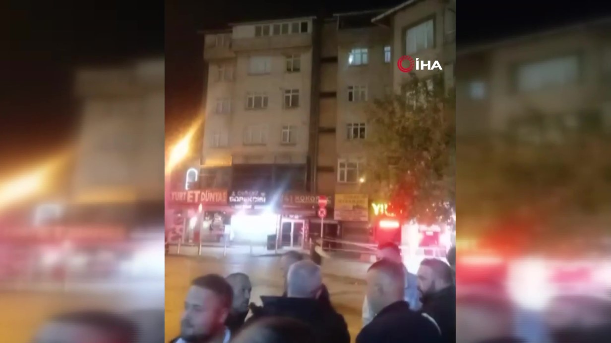 Gebze’de bir binada çatırtı sesleri: Bina tahliye ediliyor