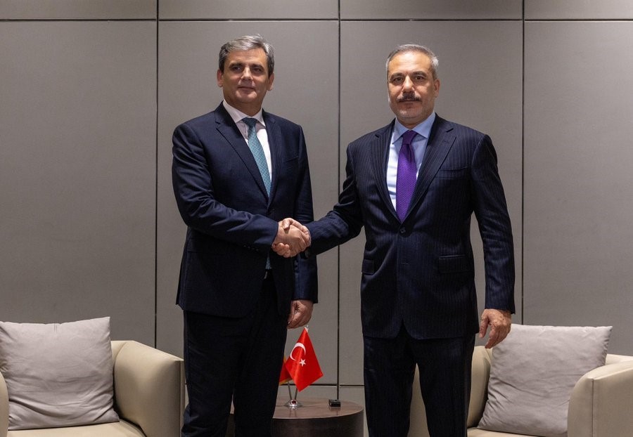 Bakan Fidan, Karadağlı mevkidaşı ile bir araya geldi