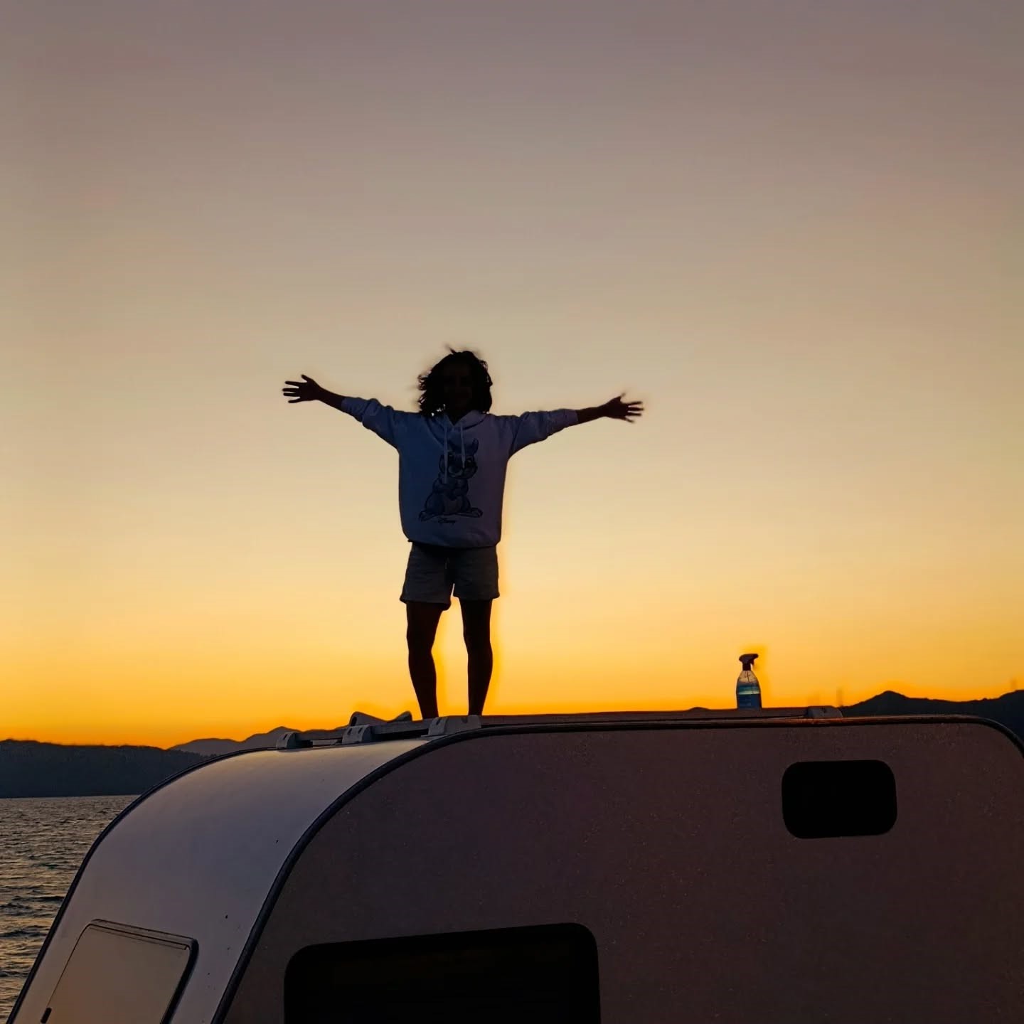 İstanbul’un yoğunluğundan bunalan aile, şehri terk edip doğada yaşamaya başladı