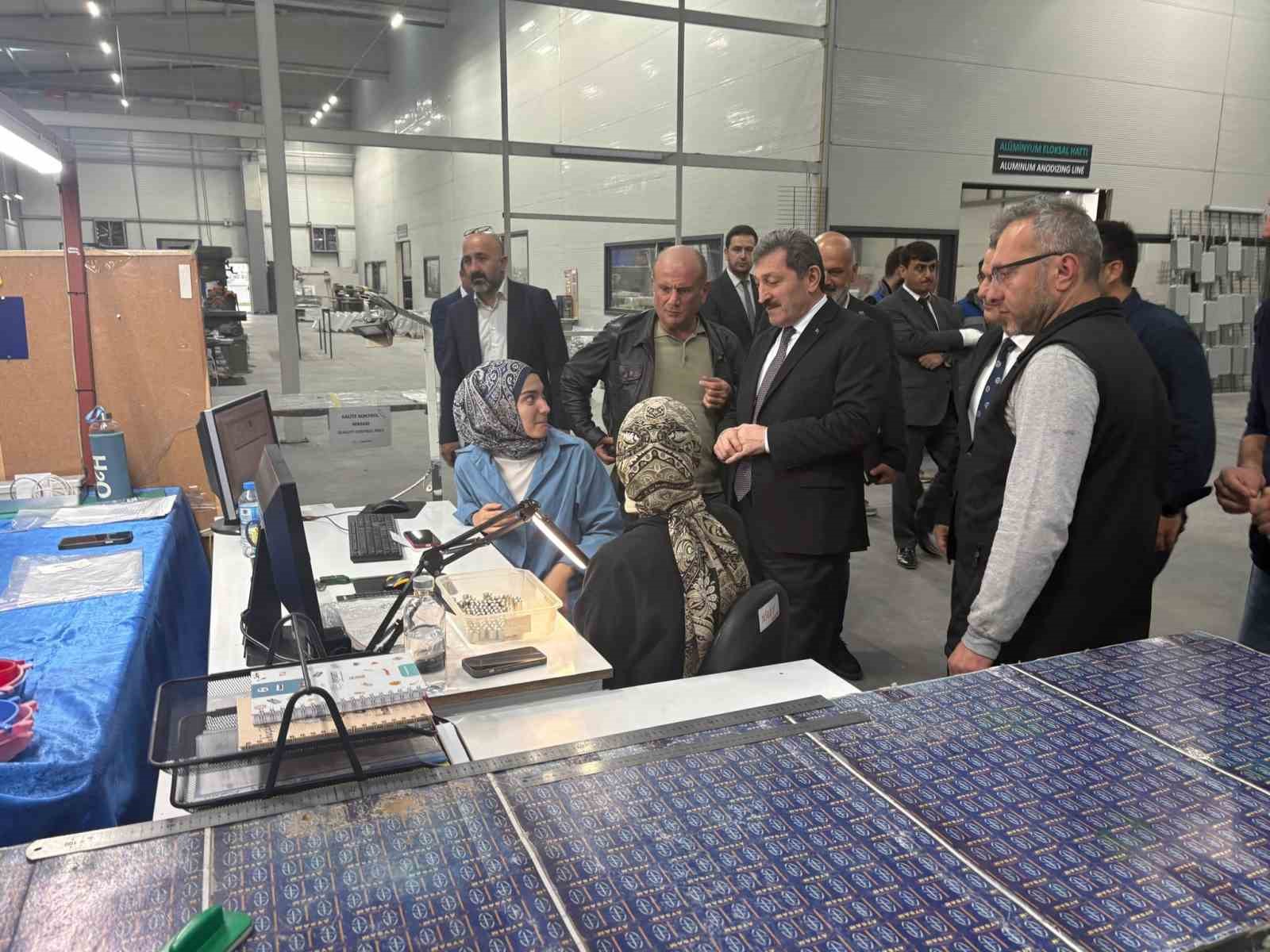 Bafra OSB’lerde üretim atağı: Vali Tavlı’dan yatırım turu