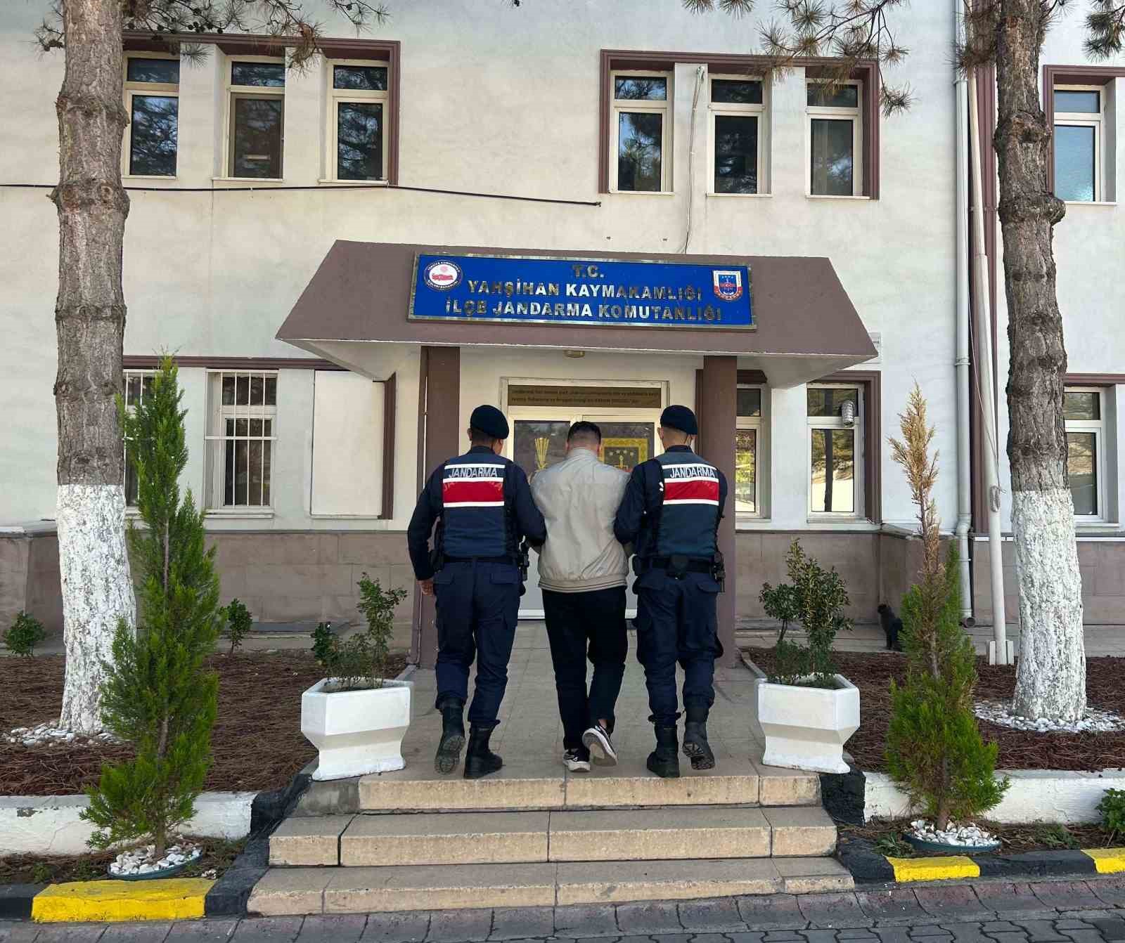 Kırıkkale’de 7 yıl 6 ay hapis cezasıyla aranan firari yakalandı